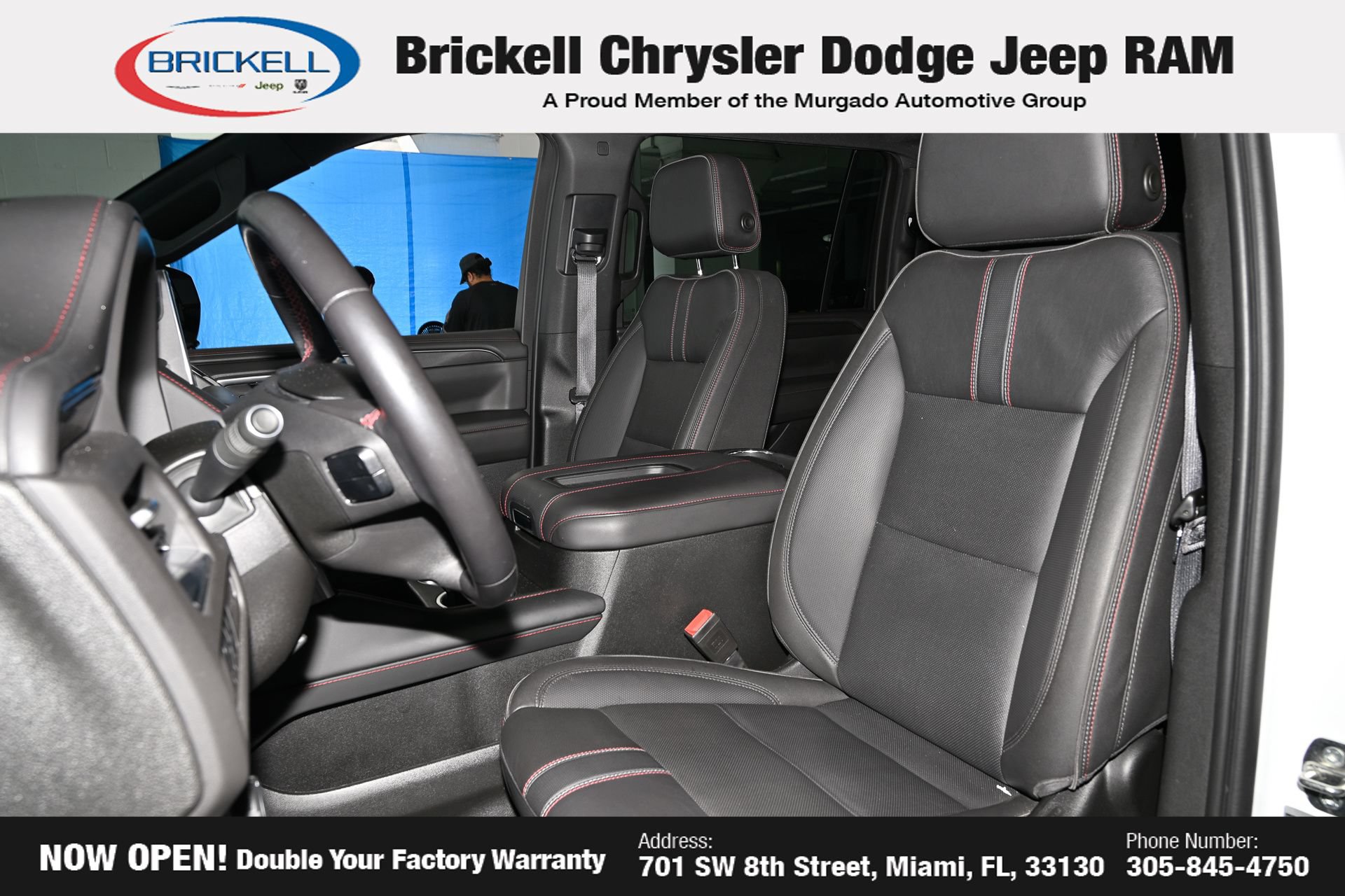 Used 2023 Chevrolet Suburban RST RWD image 17
