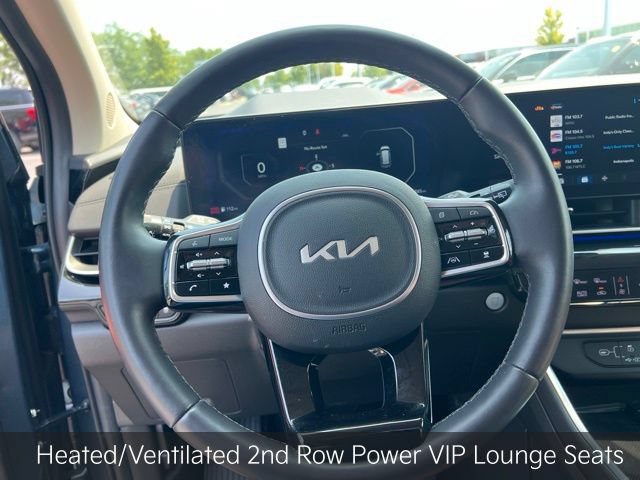 Certified 2025 Kia Carnival SX Prestige FWD image 14
