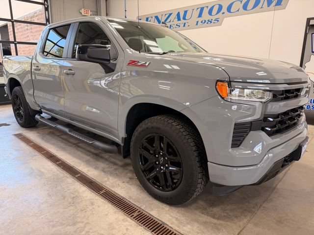 Used 2024 Chevrolet Silverado 1500 RST AWD/4WD image 2