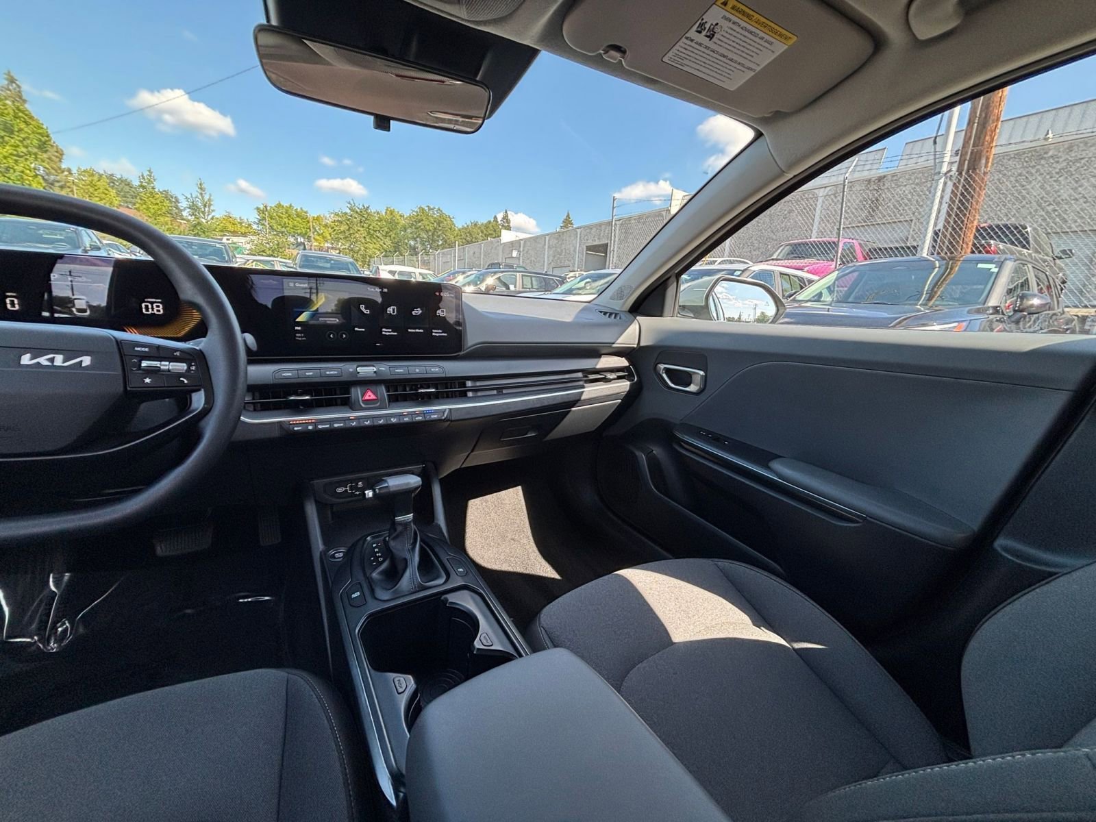 Used 2025 Kia K4 FWD image 34