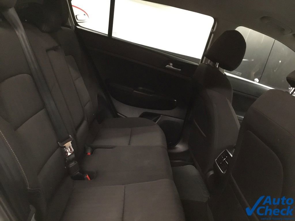 Used 2021 Kia Sportage LX AWD/4WD image 31