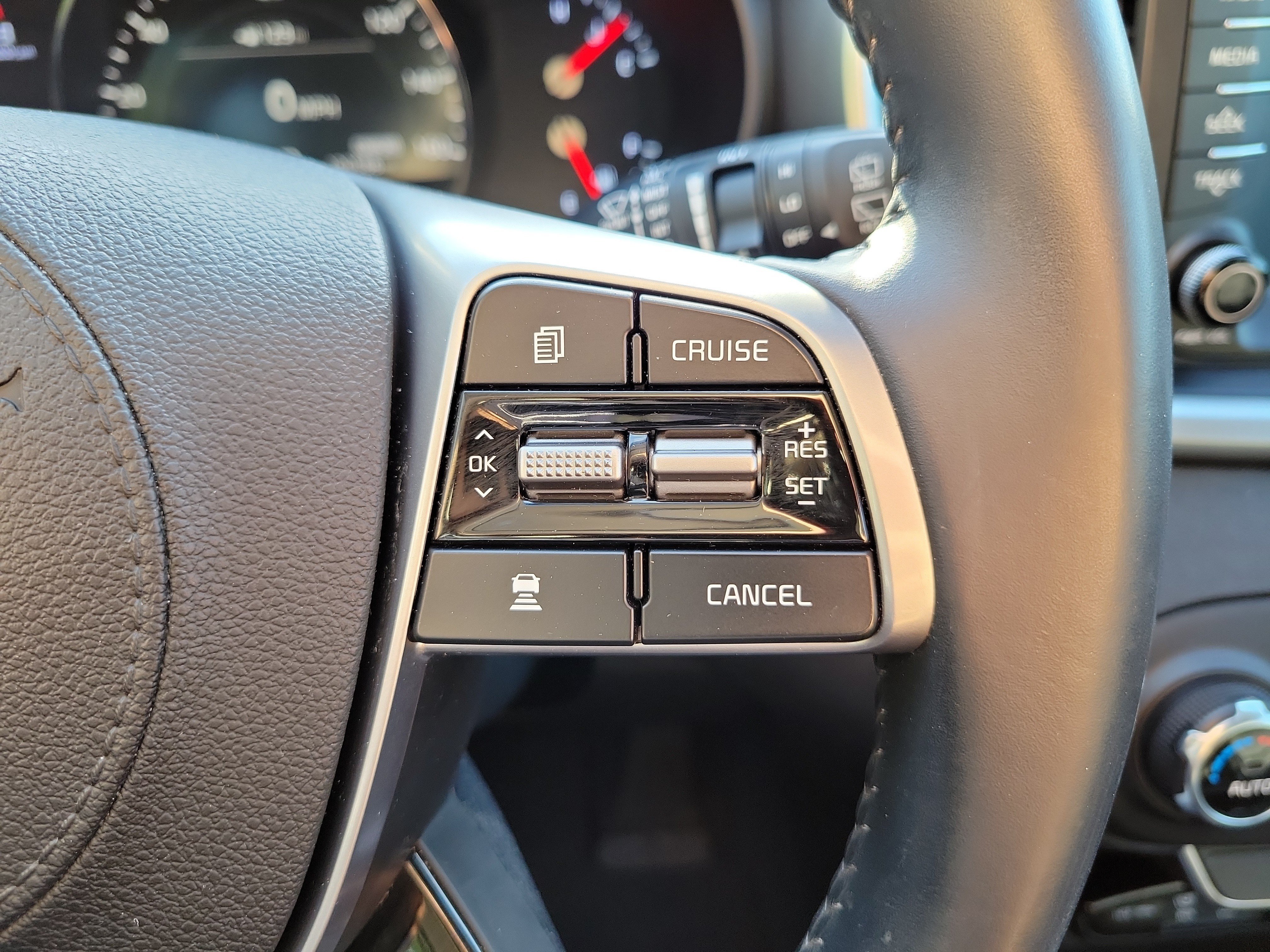 Used 2019 Kia Sorento EX AWD/4WD image 30