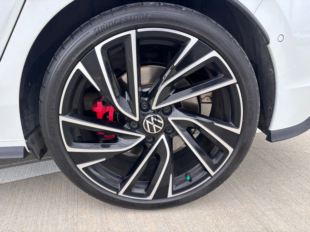 Used 2023 Volkswagen GTI Autobahn image 11