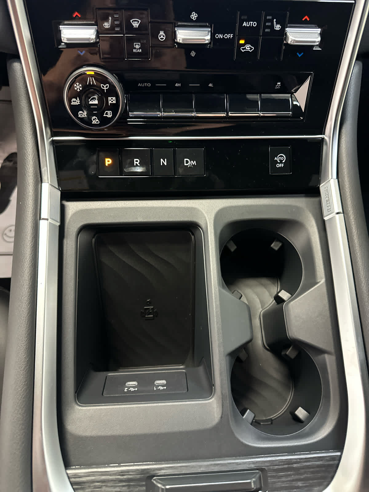 New 2026 Nissan Armada SL w/ Captain's Chari Seat Package AWD/4WD image 19