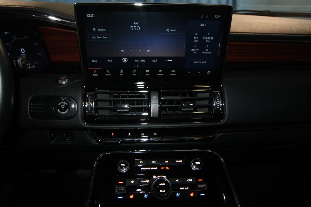 Used 2024 Lincoln Navigator L Reserve AWD/4WD image 16