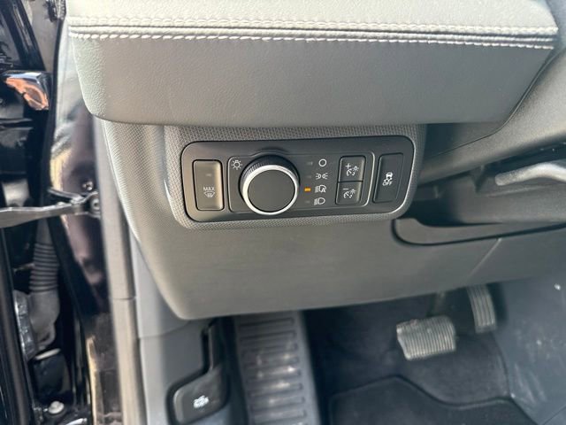 Used 2024 Ford Mustang Mach-E Select AWD/4WD image 19