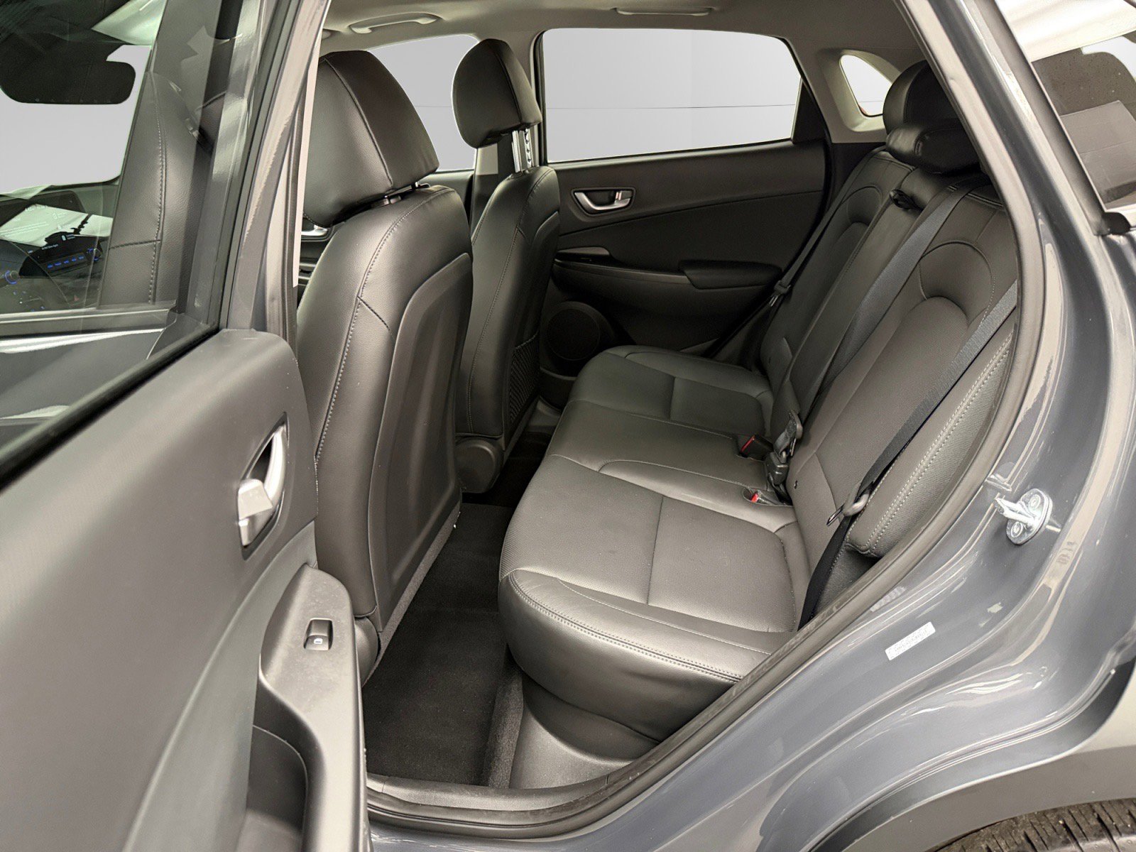 Certified 2023 Hyundai Kona Limited w/ Cargo Package image 13