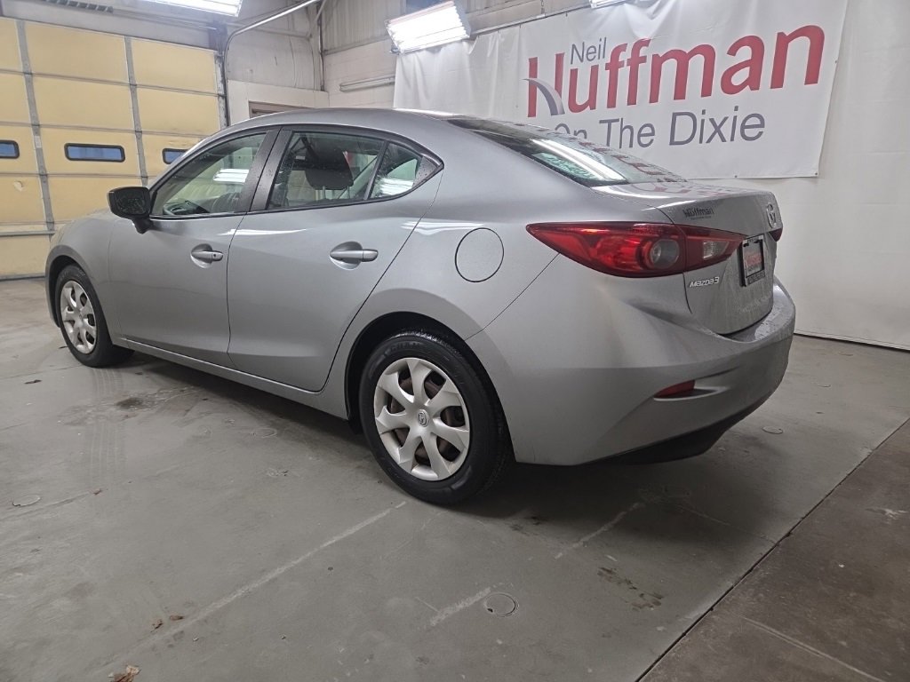 Used 2015 MAZDA MAZDA3 i Sport image 4