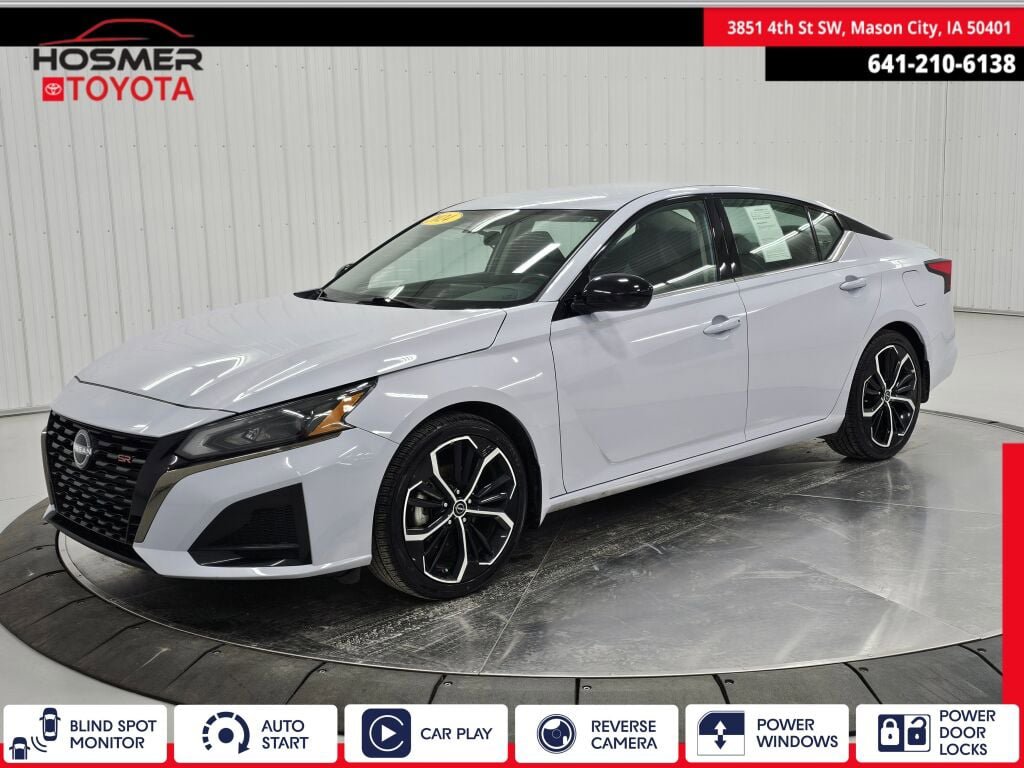 Used 2024 Nissan Altima 2.5 SR image 1