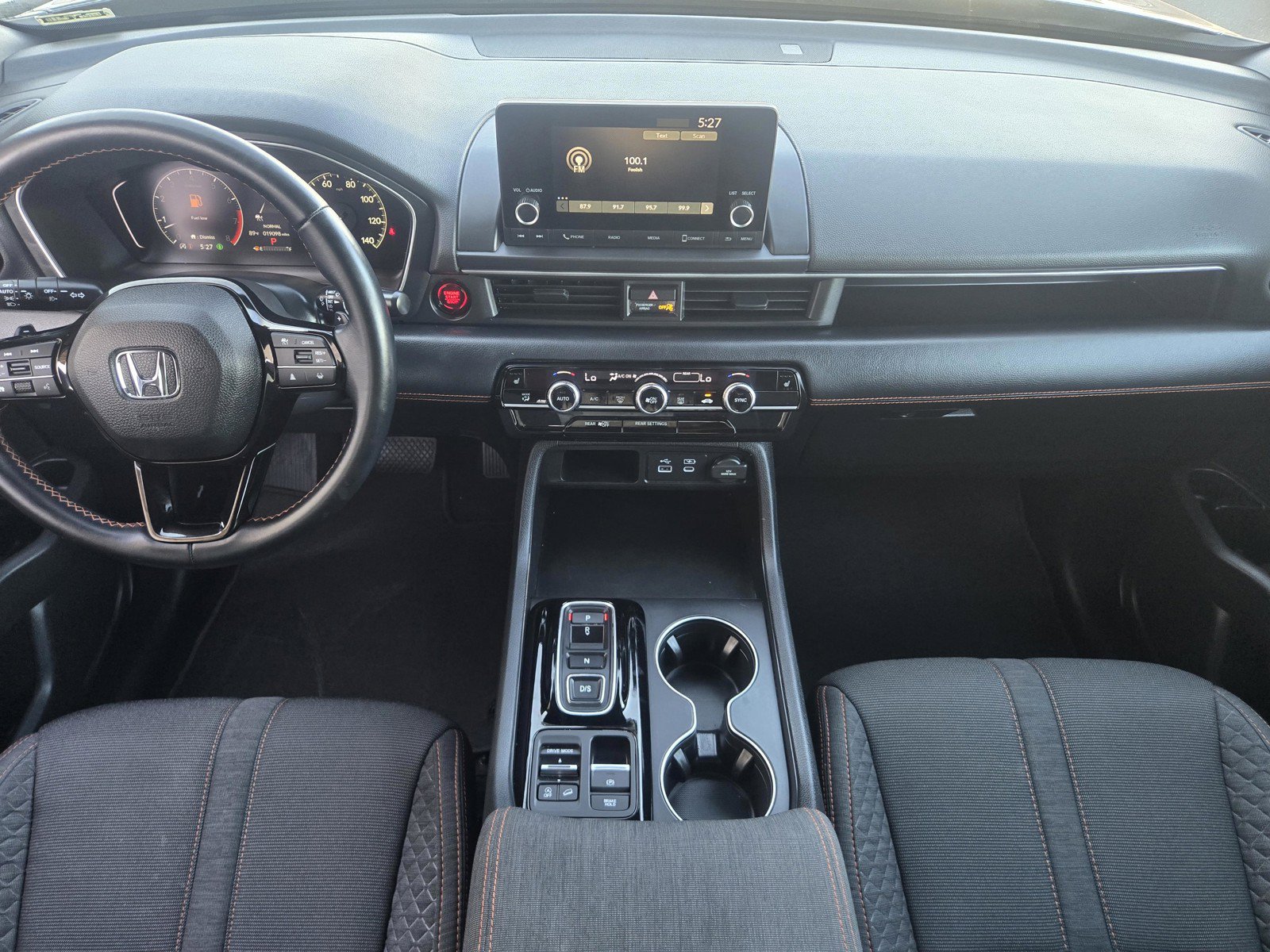 Used 2025 Honda Pilot Sport image 7