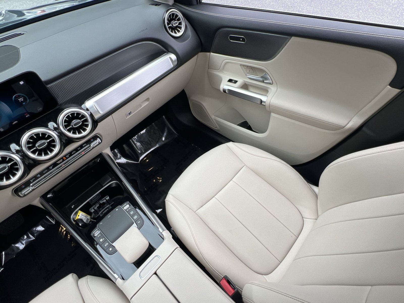 Used 2022 Mercedes-Benz GLB 250 image 14