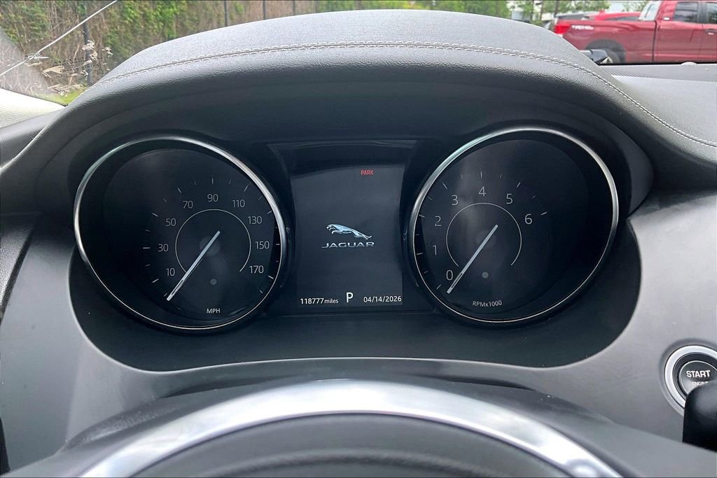 Used 2019 Jaguar E-PACE R-Dynamic S image 28