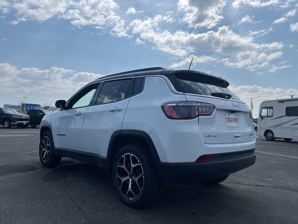 Used 2025 Jeep Compass Limited AWD/4WD image 6