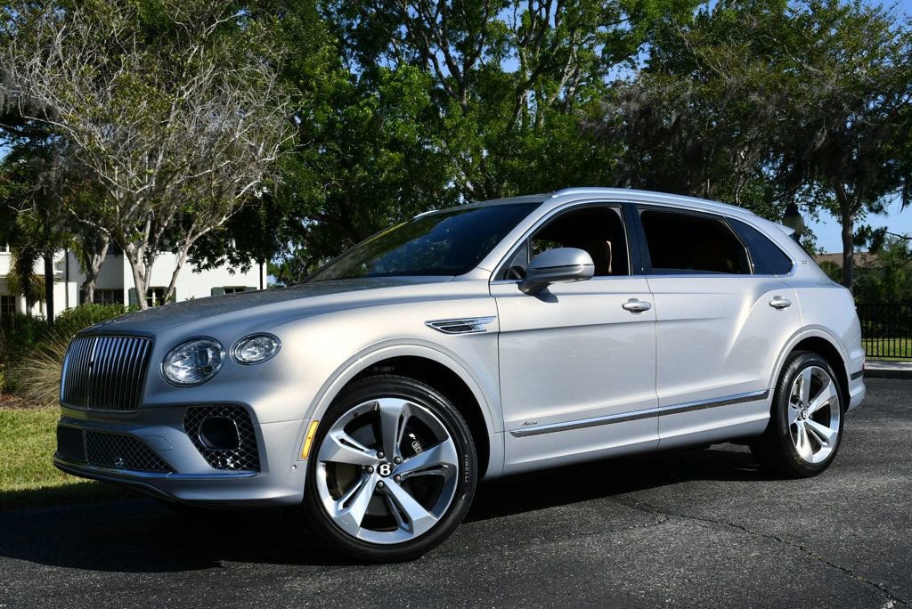 Used 2023 Bentley Bentayga Extended Wheelbase AWD/4WD image 24