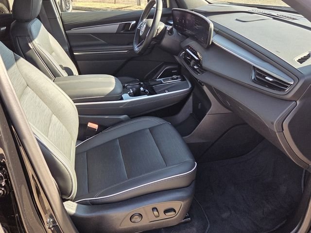 Used 2025 Buick Enclave Sport Touring AWD/4WD image 17