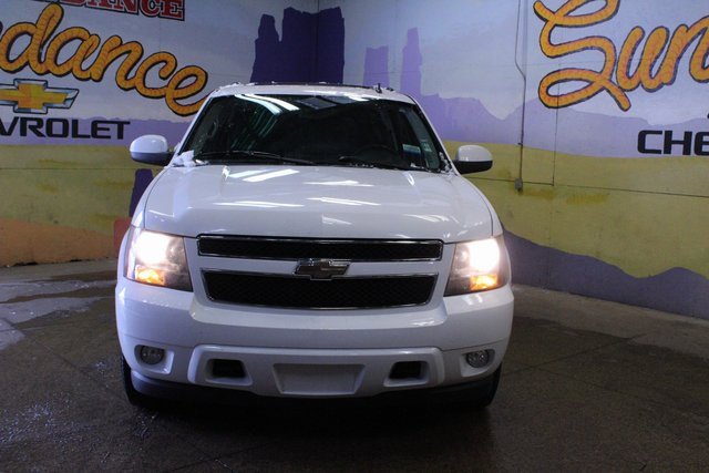 Used 2010 Chevrolet Suburban 2500 LT image 3