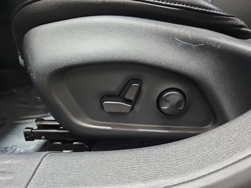 Used 2023 Jeep Compass Limited w/ Elite Group image 26