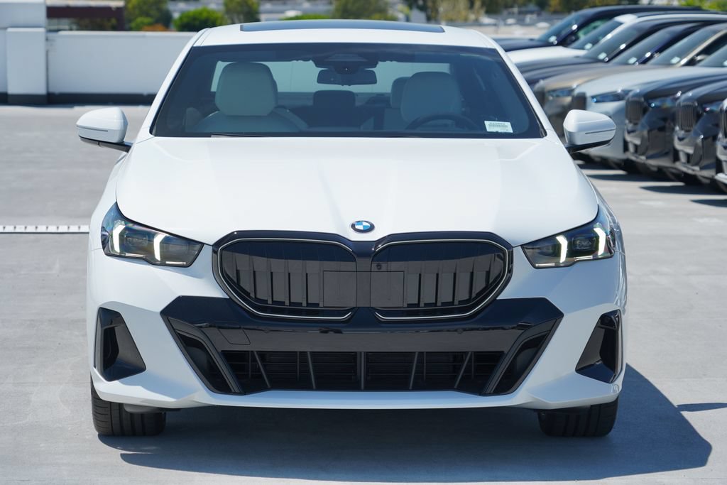 New 2027 BMW 530i w/ M Sport Package RWD image 2