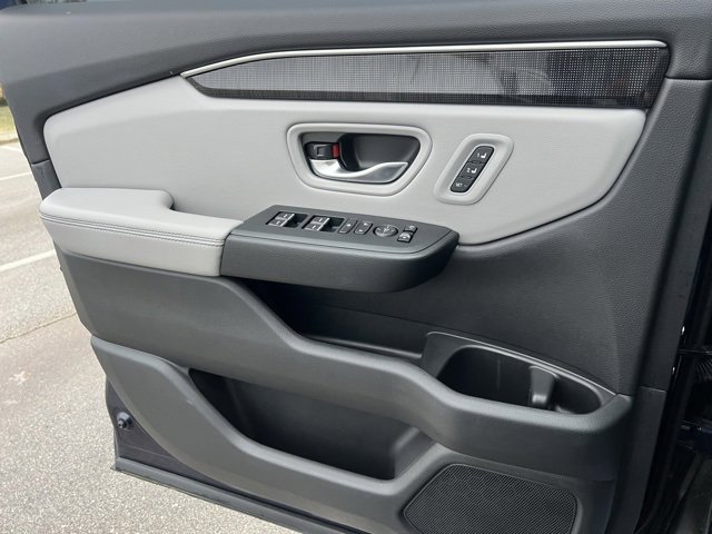 Used 2023 Honda Pilot Elite image 24