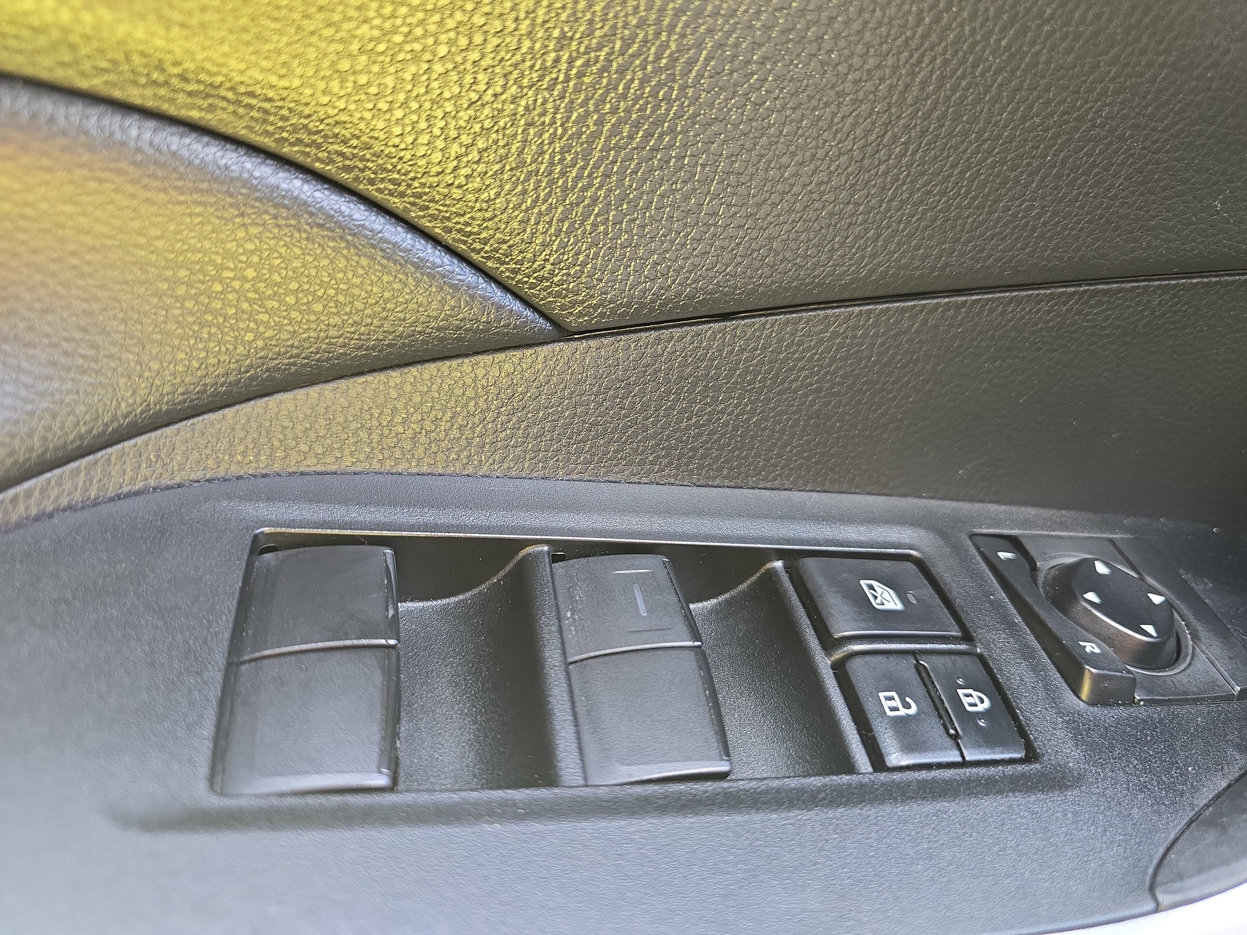 Used 2021 Toyota RAV4 XLE w/ Convenience Package FWD image 24
