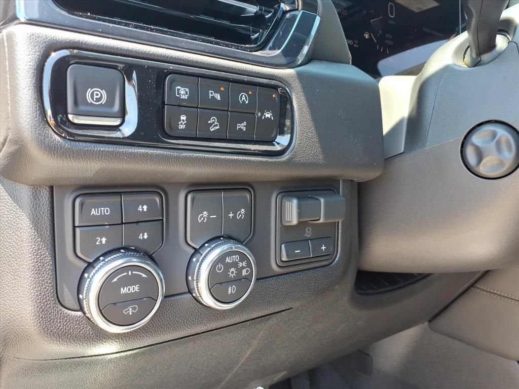 New 2026 GMC Yukon AT4 w/ AT4 Premium Plus Package AWD/4WD image 19