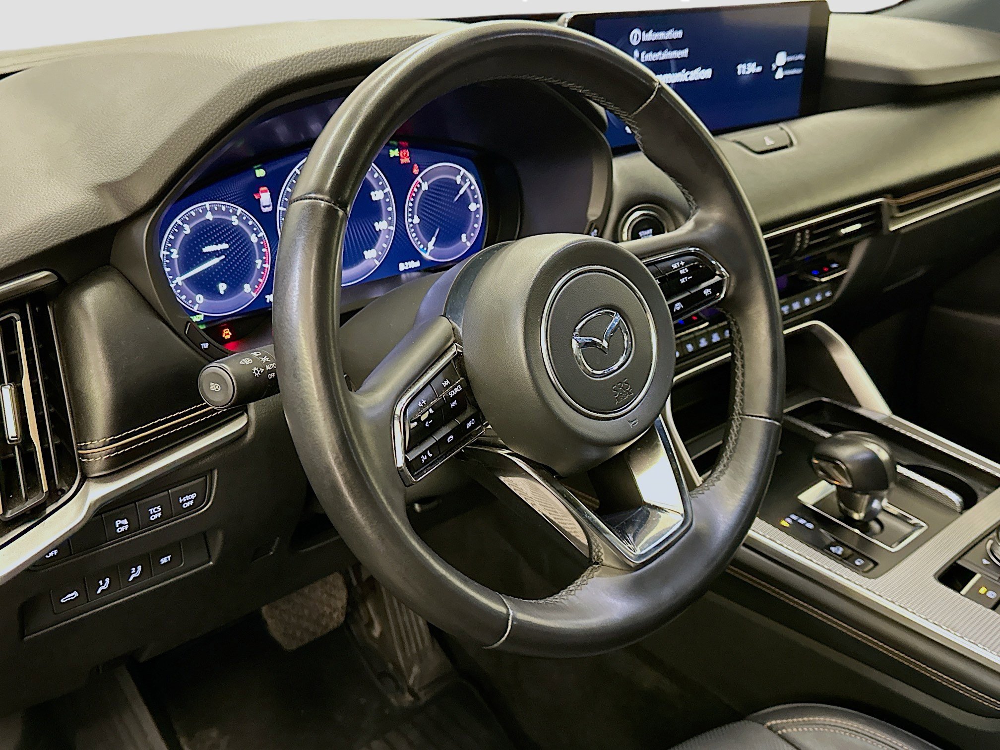 Used 2025 MAZDA CX-90 3.3 Turbo w/ Premium Plus Pkg image 18