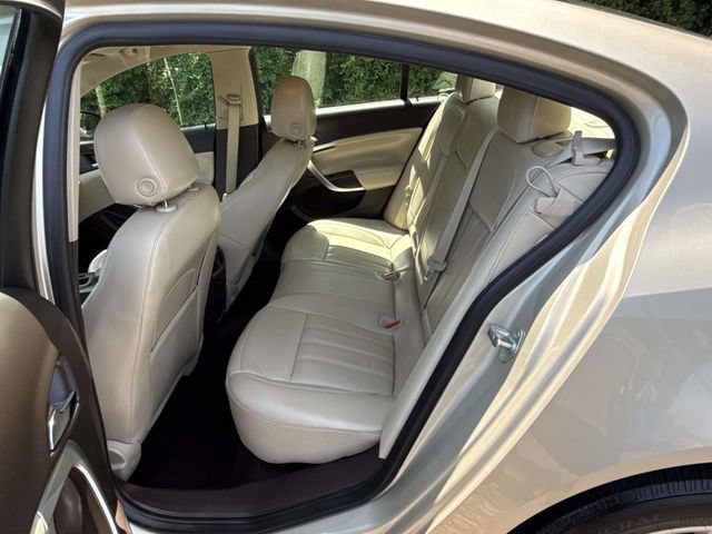 Certified 2013 Buick Regal Premium FWD image 12