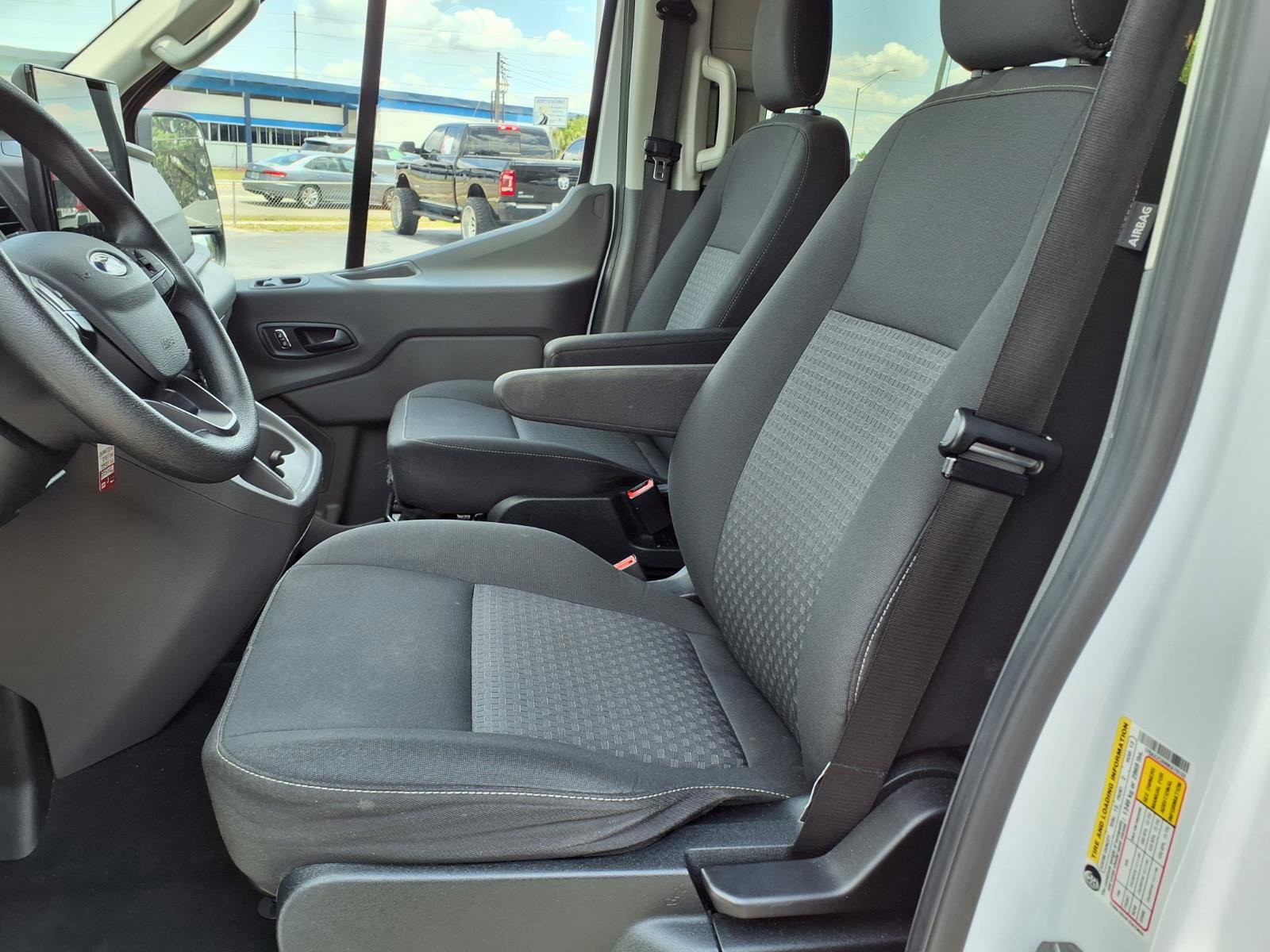 Used 2022 Ford Transit 350 XLT RWD image 12
