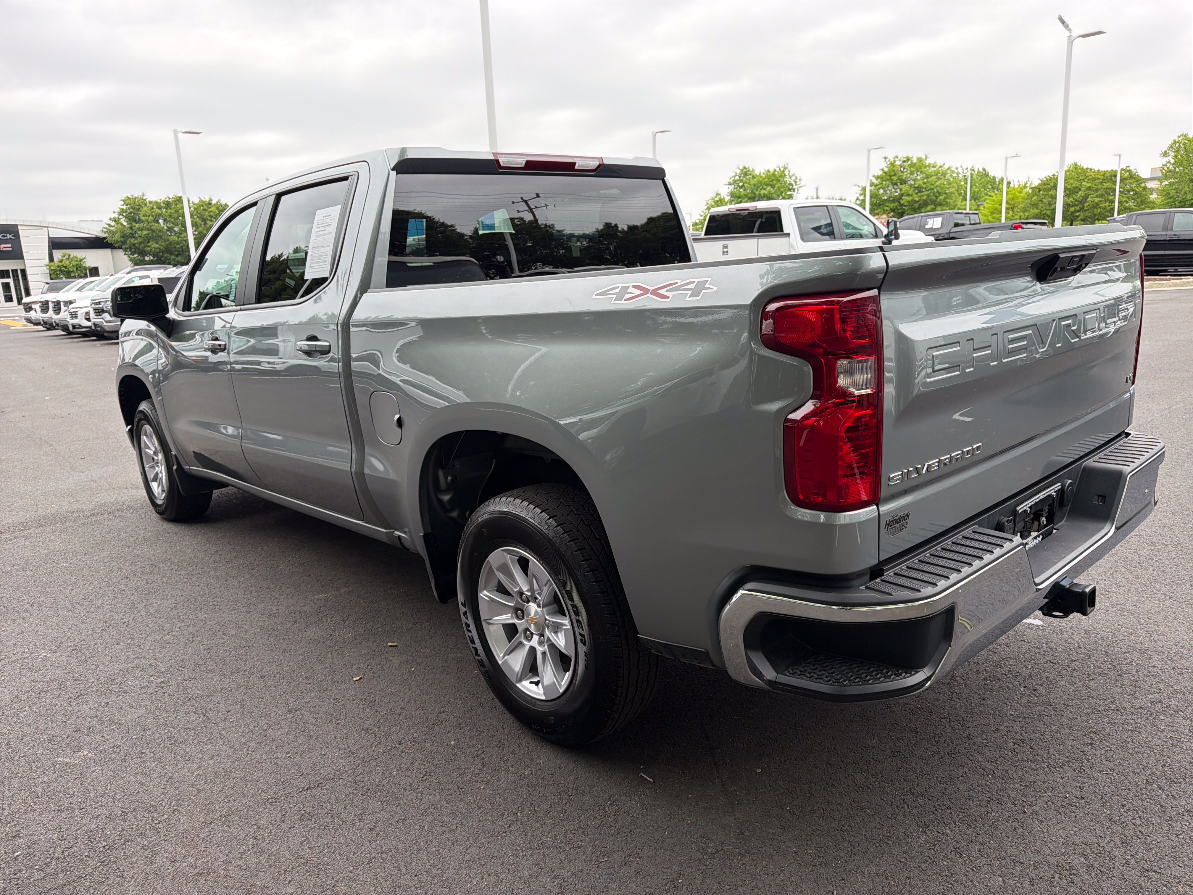 Used 2026 Chevrolet Silverado 1500 LT AWD/4WD image 8