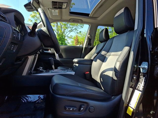 Used 2020 Toyota 4Runner SR5 Premium w/ Moonroof Package AWD/4WD image 13