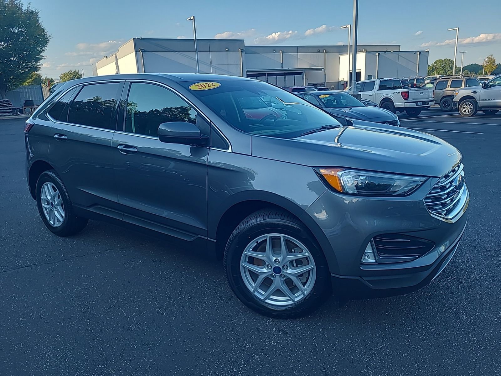 Used 2022 Ford Edge SEL w/ Convenience Package