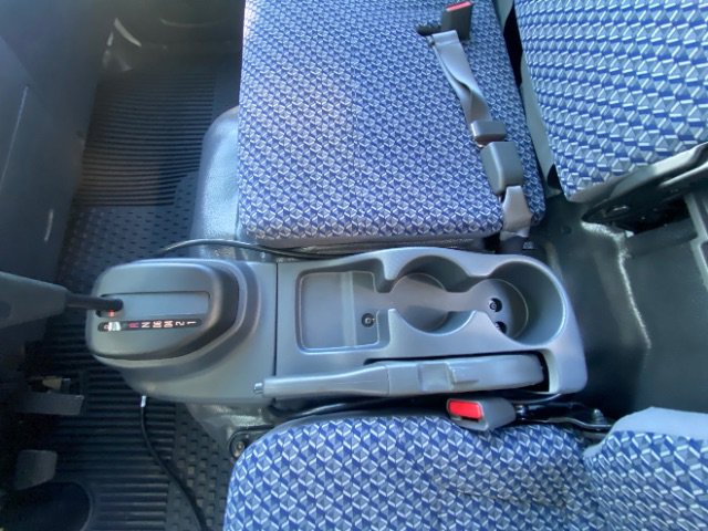 Used 2024 Isuzu NPR image 33