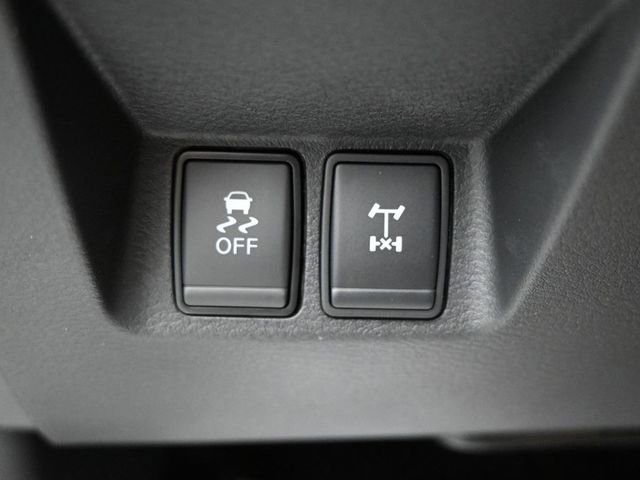 Used 2026 Nissan Frontier PRO-4X w/ Tow Package AWD/4WD image 32