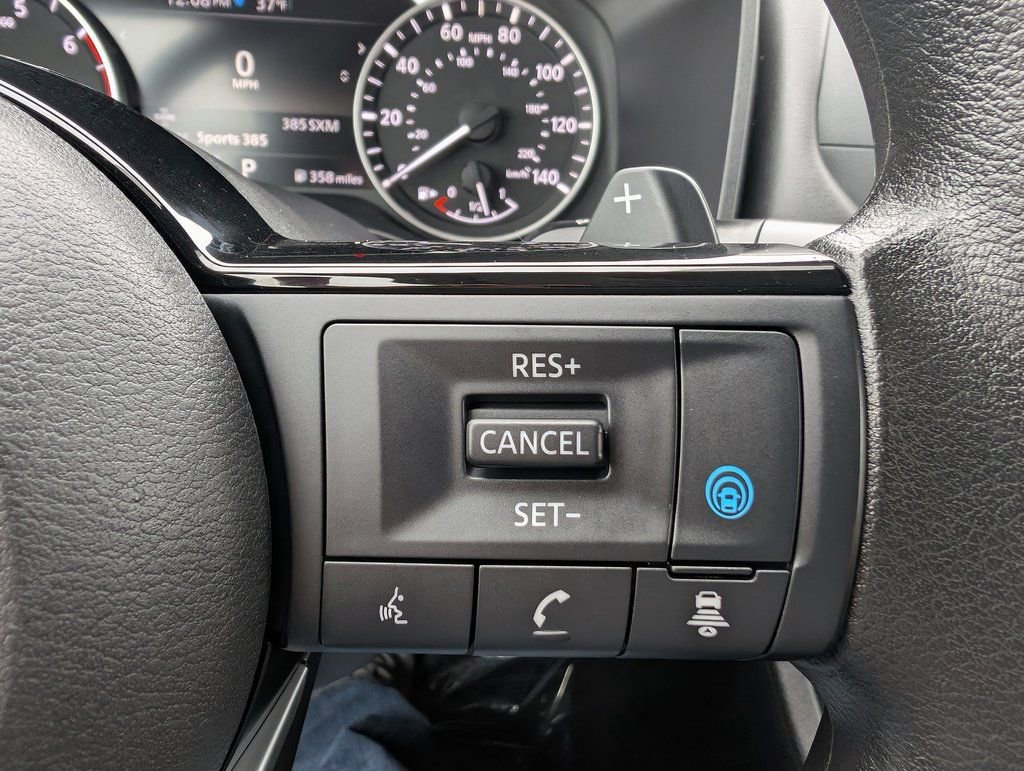 Used 2022 Nissan Rogue SV image 27