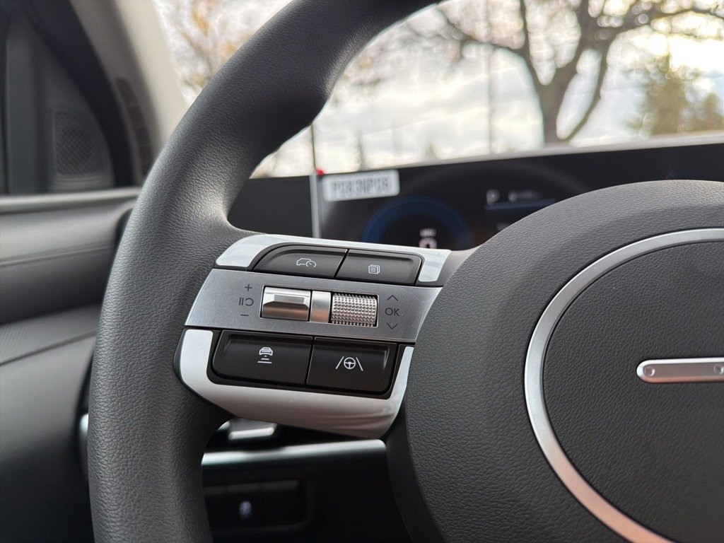 New 2026 Hyundai Tucson SE image 32