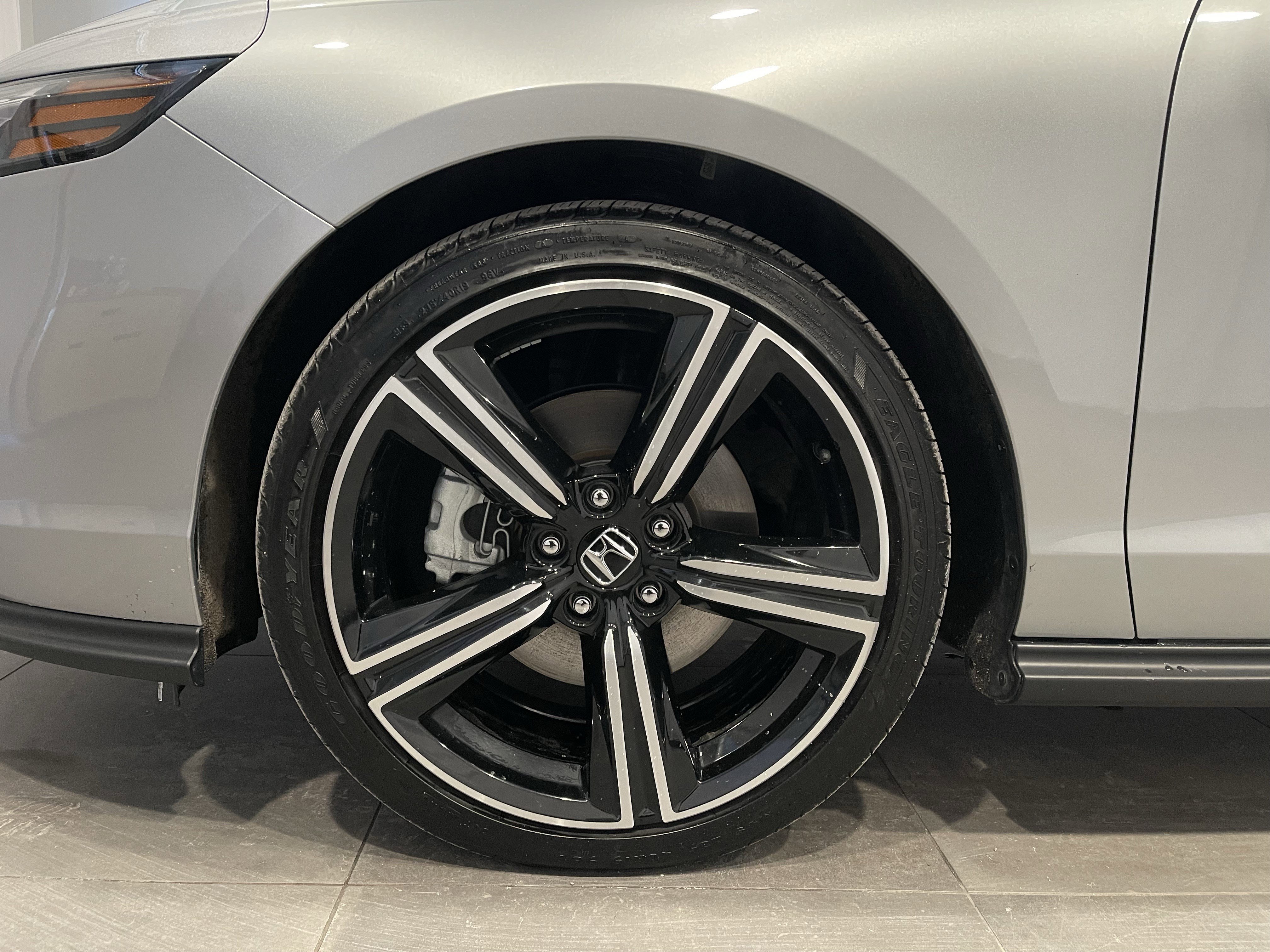 Used 2024 Honda Accord Sport image 8