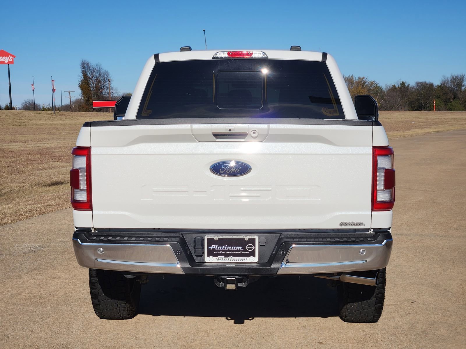 Used 2023 Ford F150 Lariat w/ Trailer Tow Package image 8