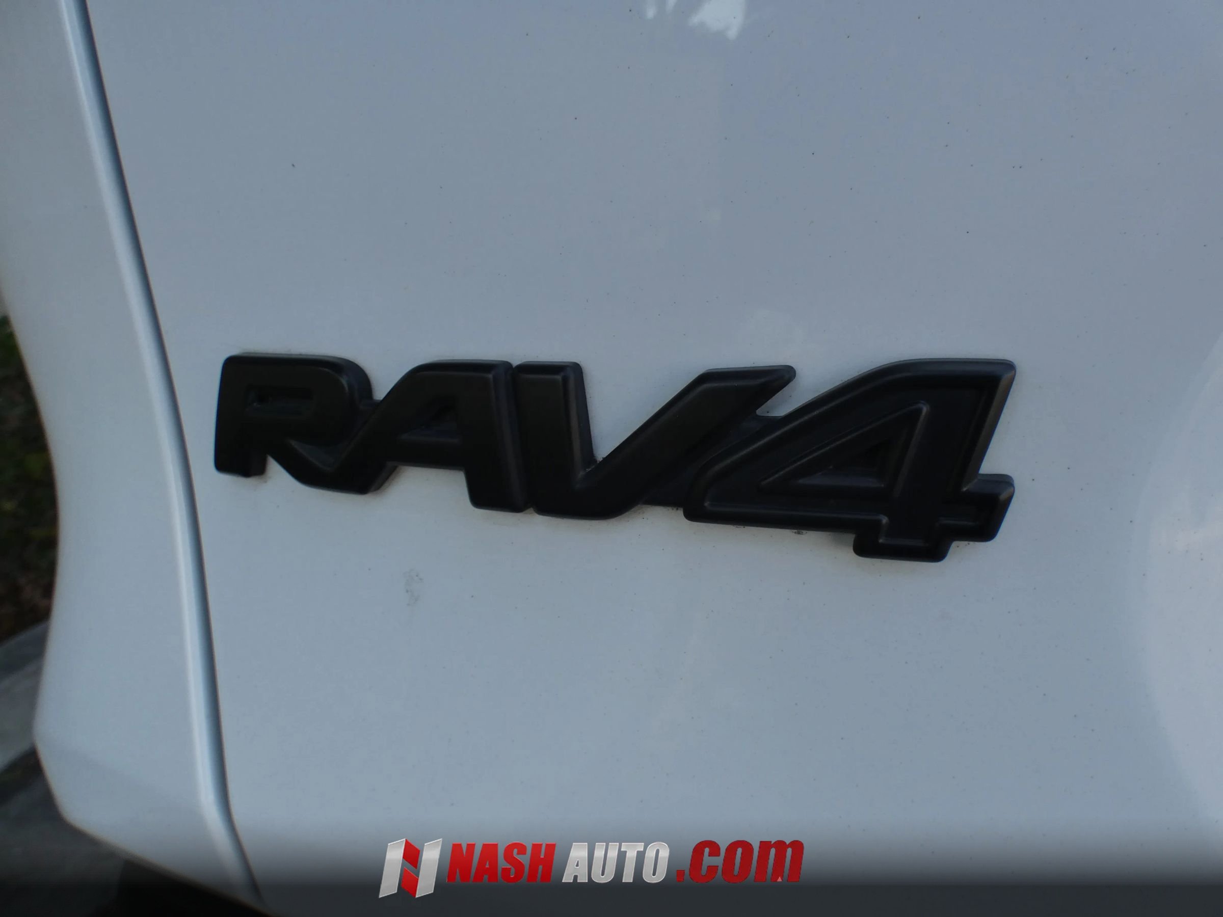Used 2023 Toyota RAV4 AWD Hybrid image 76