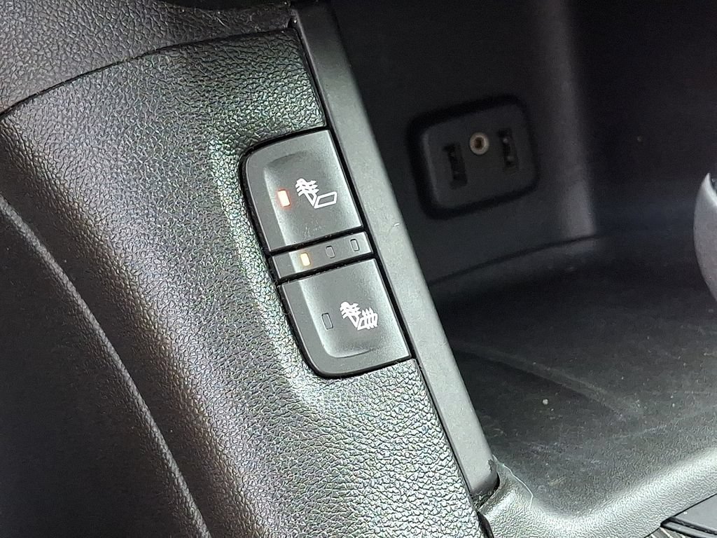 Used 2017 GMC Acadia SLT AWD/4WD image 26