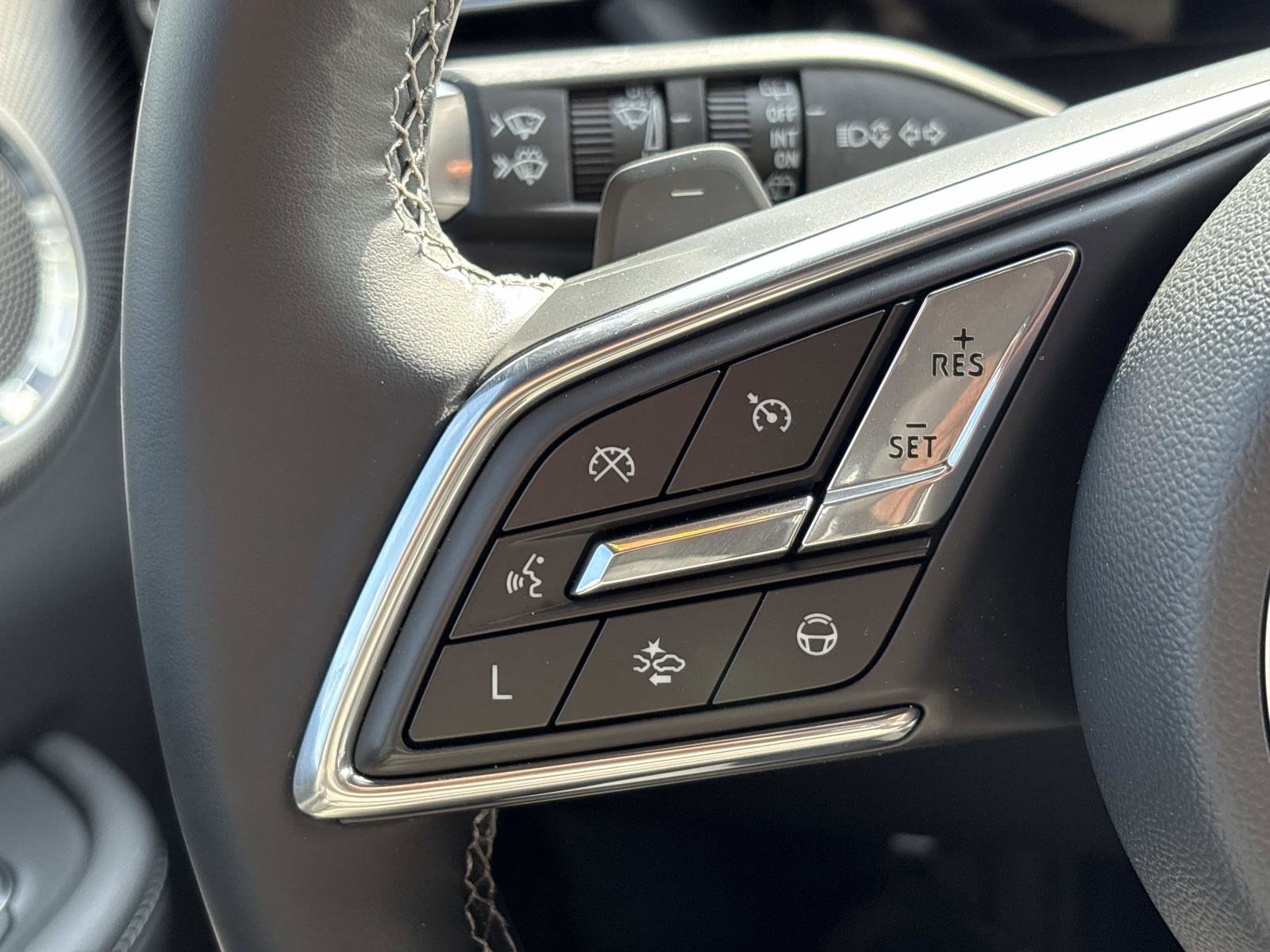 Certified 2025 Buick Enclave Avenir w/ Super Cruise Package image 21