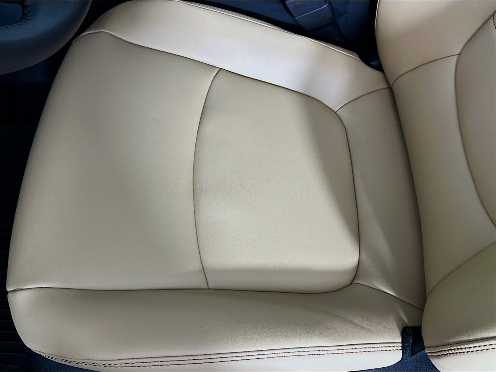 New 2025 Toyota RAV4 XLE Premium image 20