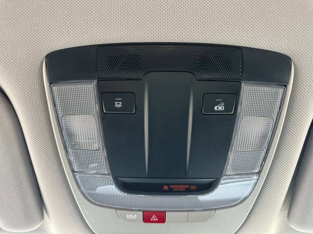 New 2025 Kia Sorento S image 31