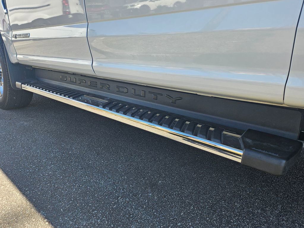 Used 2020 Ford F250 Lariat w/ Lariat Ultimate Package image 15