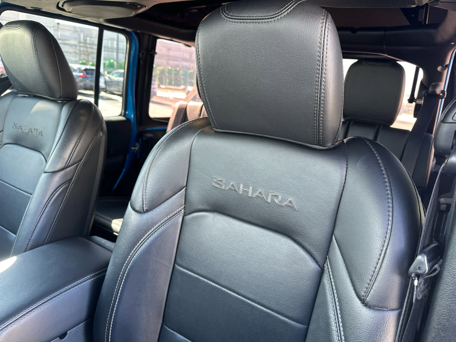 Used 2023 Jeep Wrangler Sahara w/ Cold Weather Group image 24