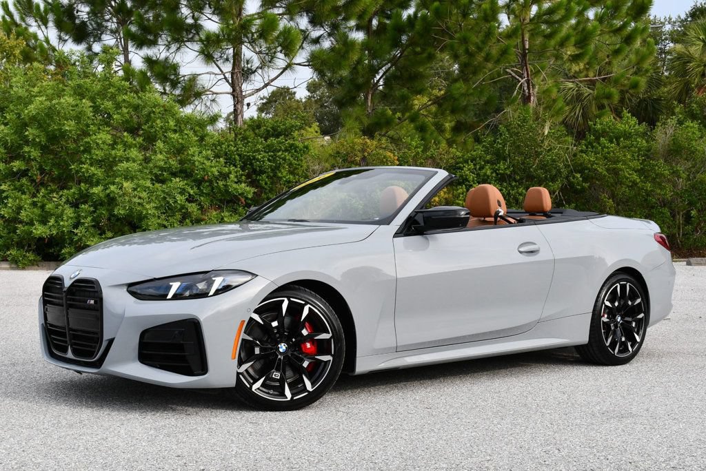 Used 2026 BMW M440i Convertible w/ Premium Package RWD image 21