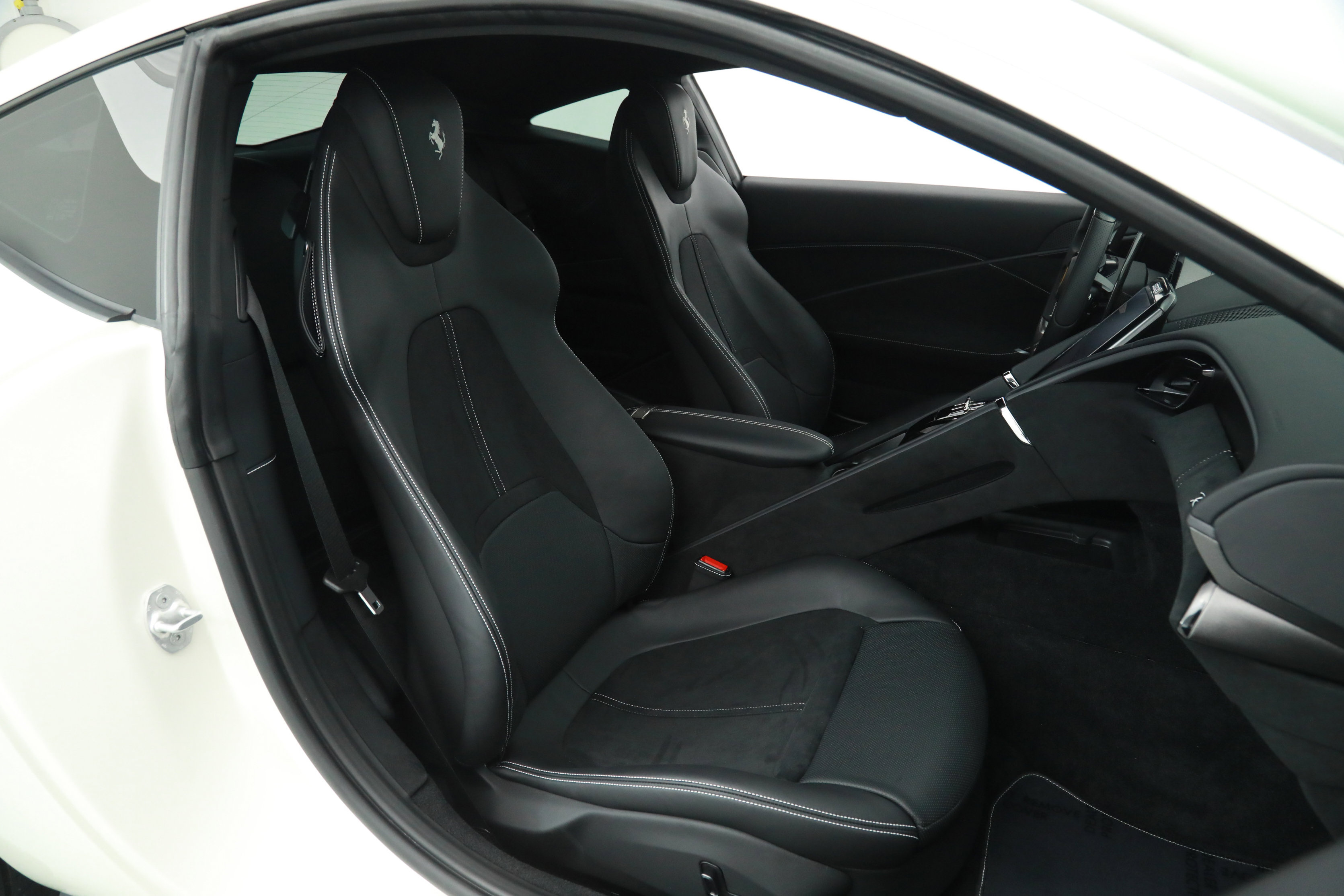 Certified 2023 Ferrari Roma image 20