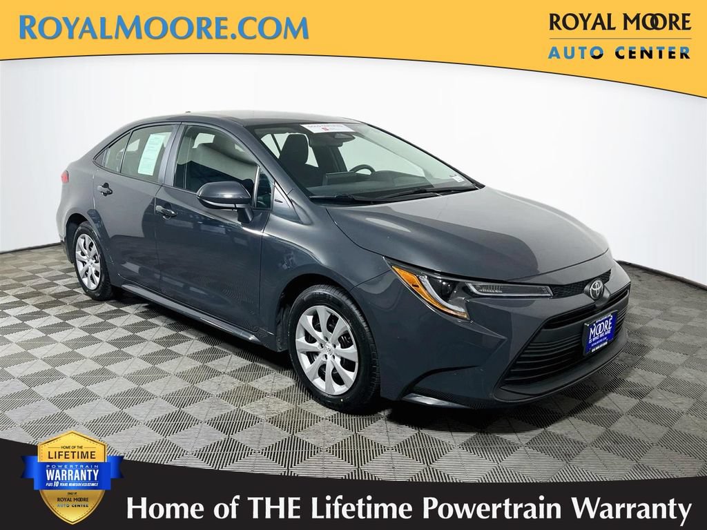 Certified 2025 Toyota Corolla LE FWD image 1