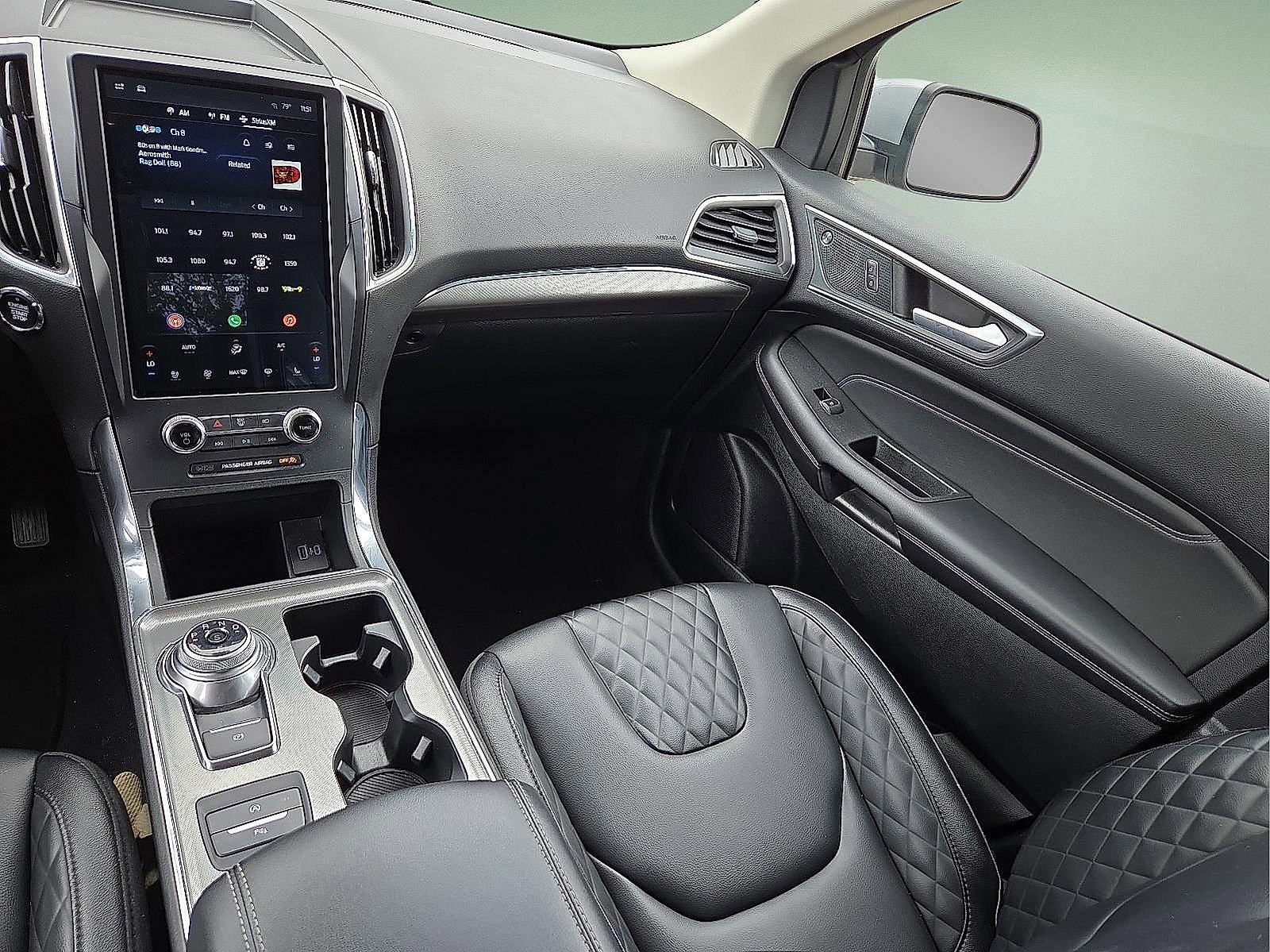Used 2024 Ford Edge Titanium image 12