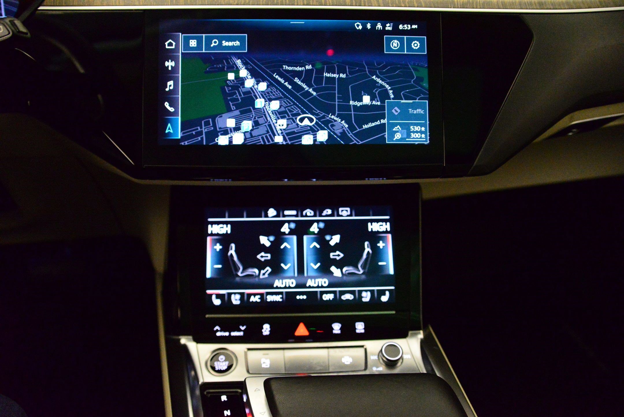 Certified 2024 Audi Q8 e-tron Premium Plus w/ Premium Plus Package image 32