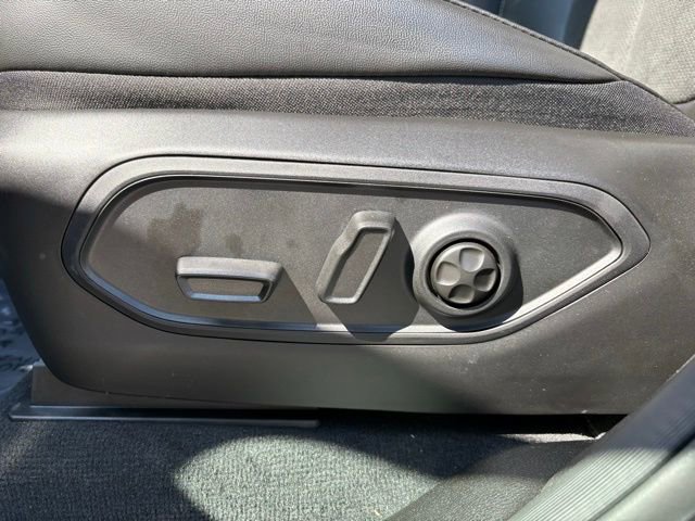 New 2026 Jeep Grand Cherokee Altitude AWD/4WD image 11